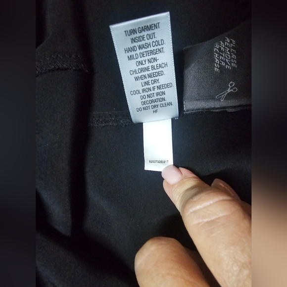 Simply Vera Vera Wang Black Short Sleeve Embellished Jewel Neck Top Size Large - Picture 7 of 10